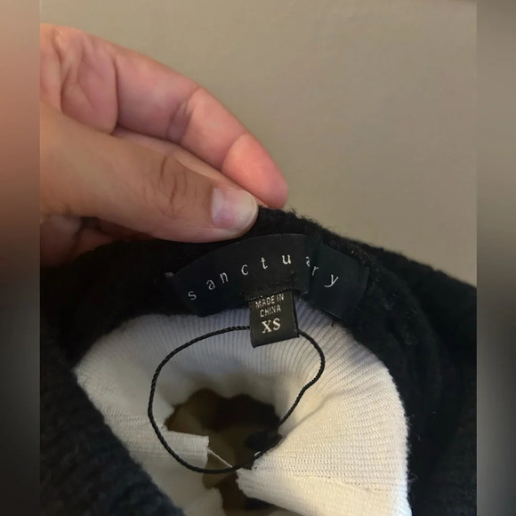 Sanctuary Cold Shoulder Sweater Size XS - Picture 3 of 3